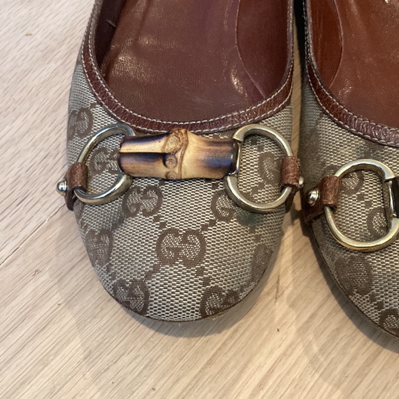 Gucci Logo Brown Flats with Bamboo Horsebit Detail Size 7 - Picture 3 of 8